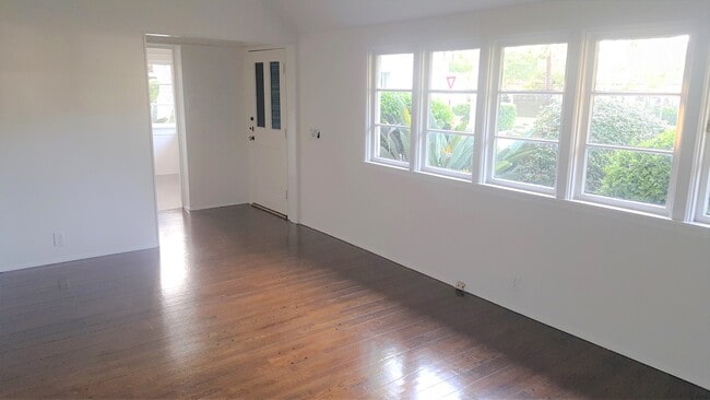 8531 Rosewood Ave, West Hollywood, CA 90048 - photo 5