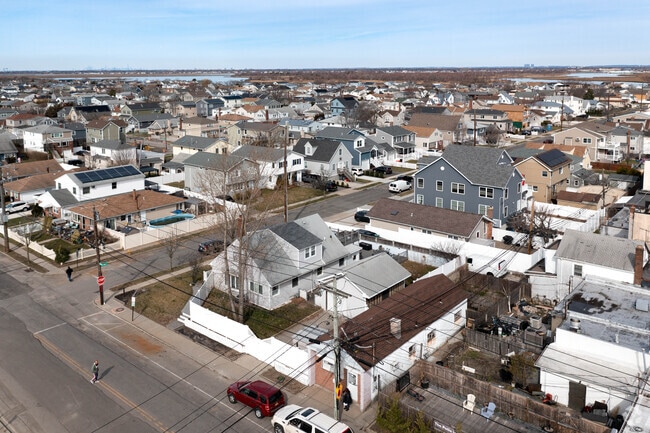 Many Island Park residences are simple in design, reflecting the village’s laid-back vibe.