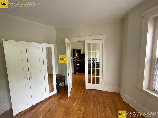 96 Winthrop Rd unit 1, Brookline, MA 02445 - photo 4