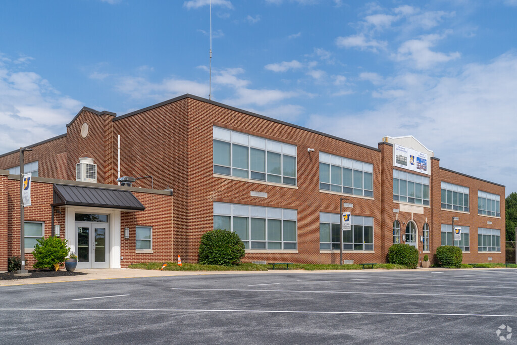 Unionville Elementary School receives an overall A grade from niche.com.