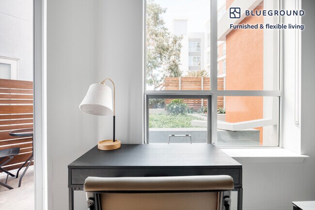 201 Marshall St unit FL3-ID1232, Redwood City, CA 94063 - photo 4