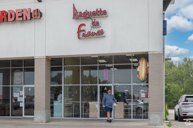 Vineland residents can head to Baguette De France for lunch to enjoy deli-style sandwiches.