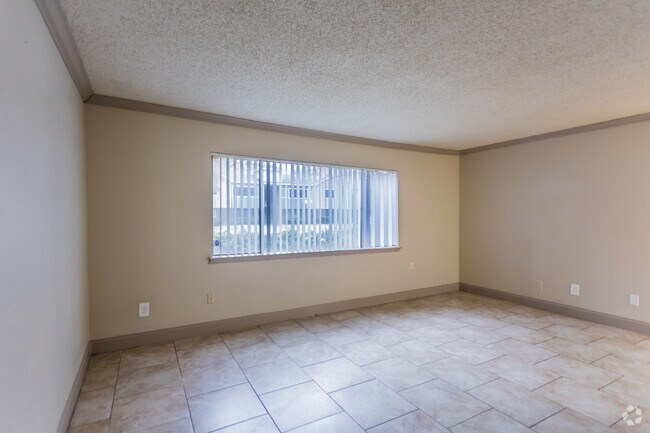 Villa De Cancun, Little Rock, AR 72209 - photo 7