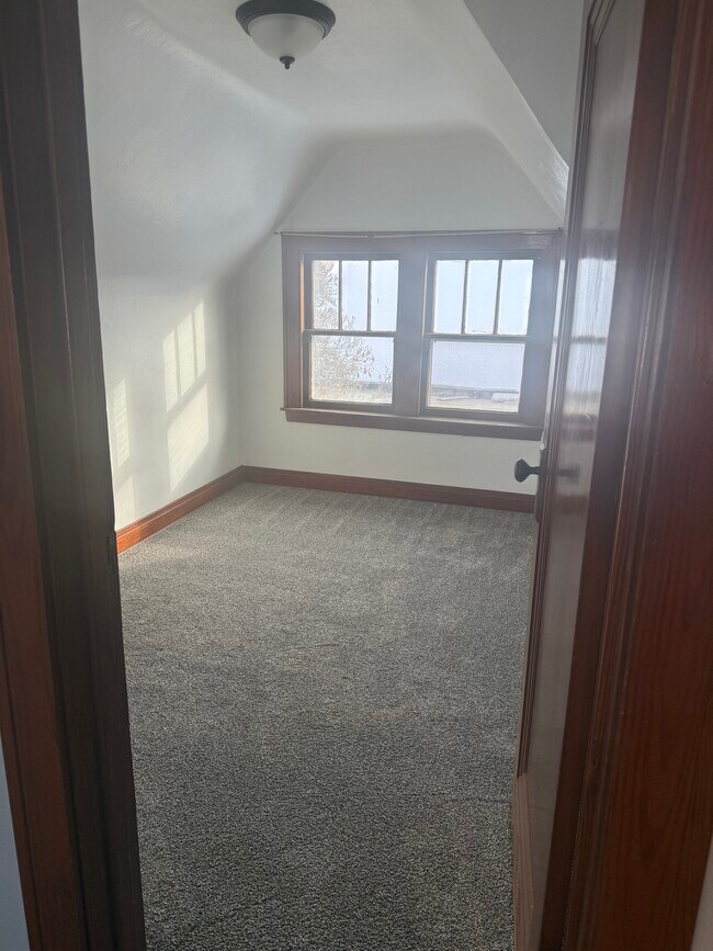 216 S Ash St unit 2, Hobart, IN 46342 - photo 6