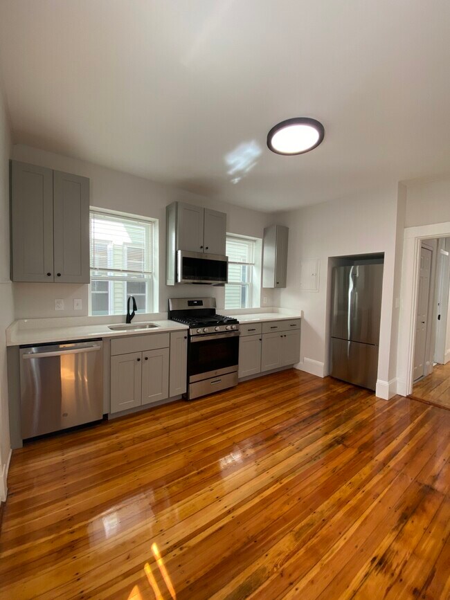 21 Clary St Unit 8, Cambridge, MA 02139