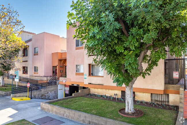 210 Garfield, Glendale, CA 91205 - photo 3