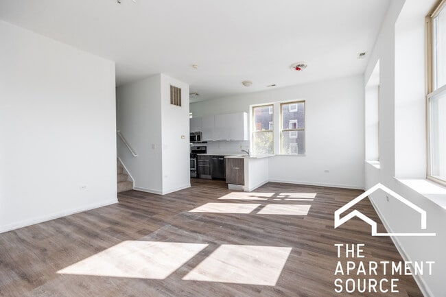 2714 W North Ave unit 206, Chicago, IL 60647 - photo 3