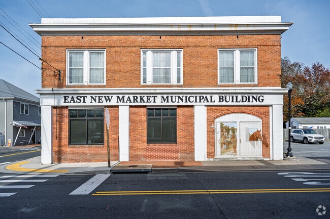 Local government affairs are handled at the East New Market Municipal Building.