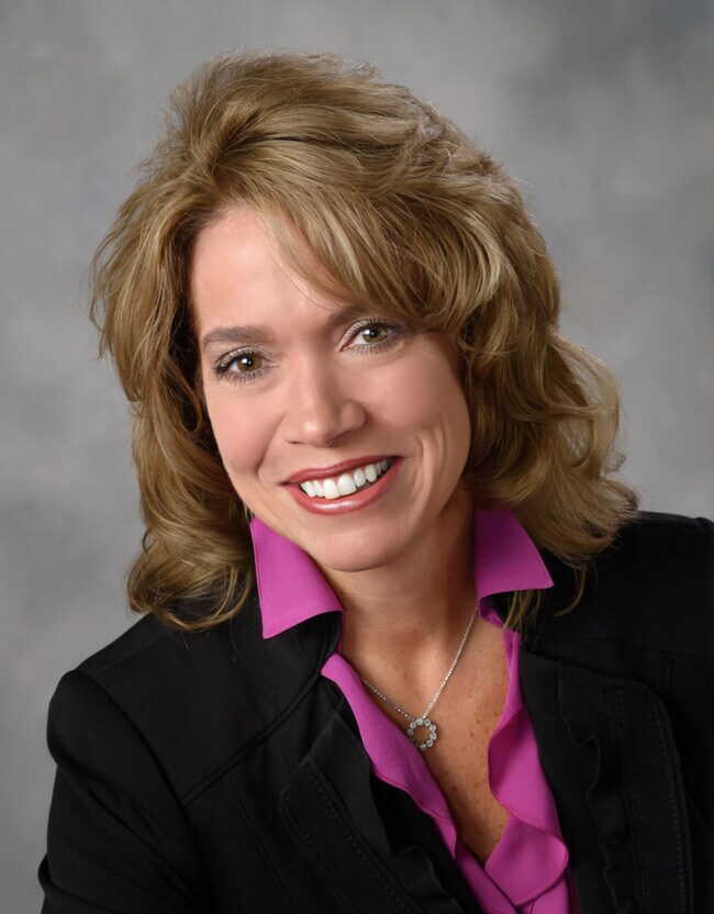 Laura Lowe