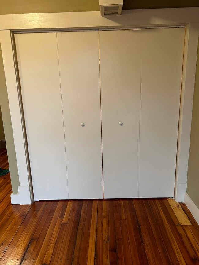 98 Main St unit 2nd Fl, Northampton, MA 01060 - photo 7