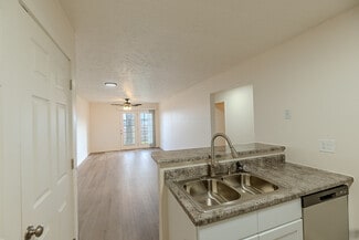 4318 S Timbercreek Ave, Battlefield, MO 65619