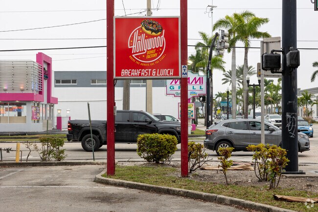 Hollywood Donut Factory is a popular eatery on Hollywood Boulevard in Highland Gardens.