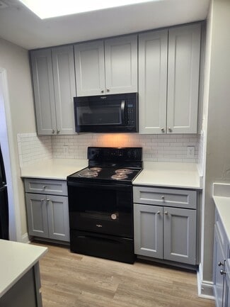5575 Armour Rd, Columbus, GA 31909