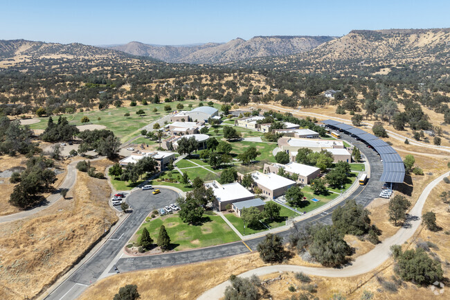The campus of Foothill Elementary in Prather.