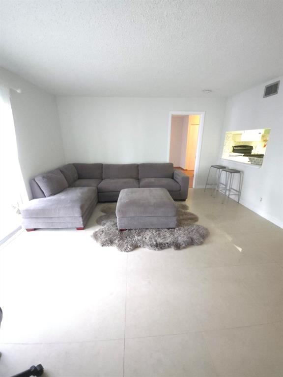 3909 N Ocean Blvd unit 115, Fort Lauderdale, FL 33308 - photo 1