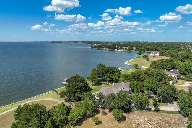 Lake Ray Hubbard is just a short trip away for the residents of Heath.