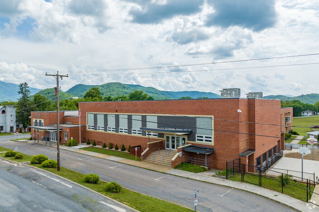 Natural Bridge Elementary School