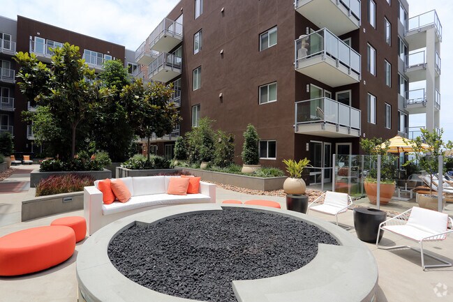 Instrata Little Italy, San Diego, CA 92101 - photo 4