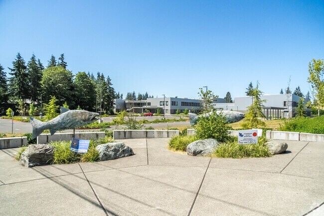 Albert Einstein Middle School in Shoreline, WA earns an A grade from Niche.