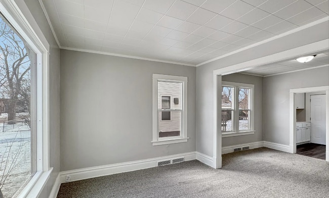 906 12th St N, Fargo, ND 58102 - photo 2