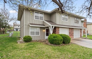 1604 E Drury Ln, Olathe, KS 66062