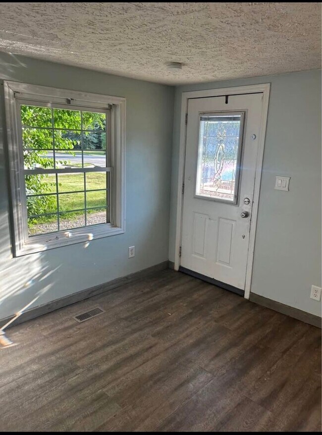 6849 N Aurelius Rd, Lansing, MI 48911 - photo 7