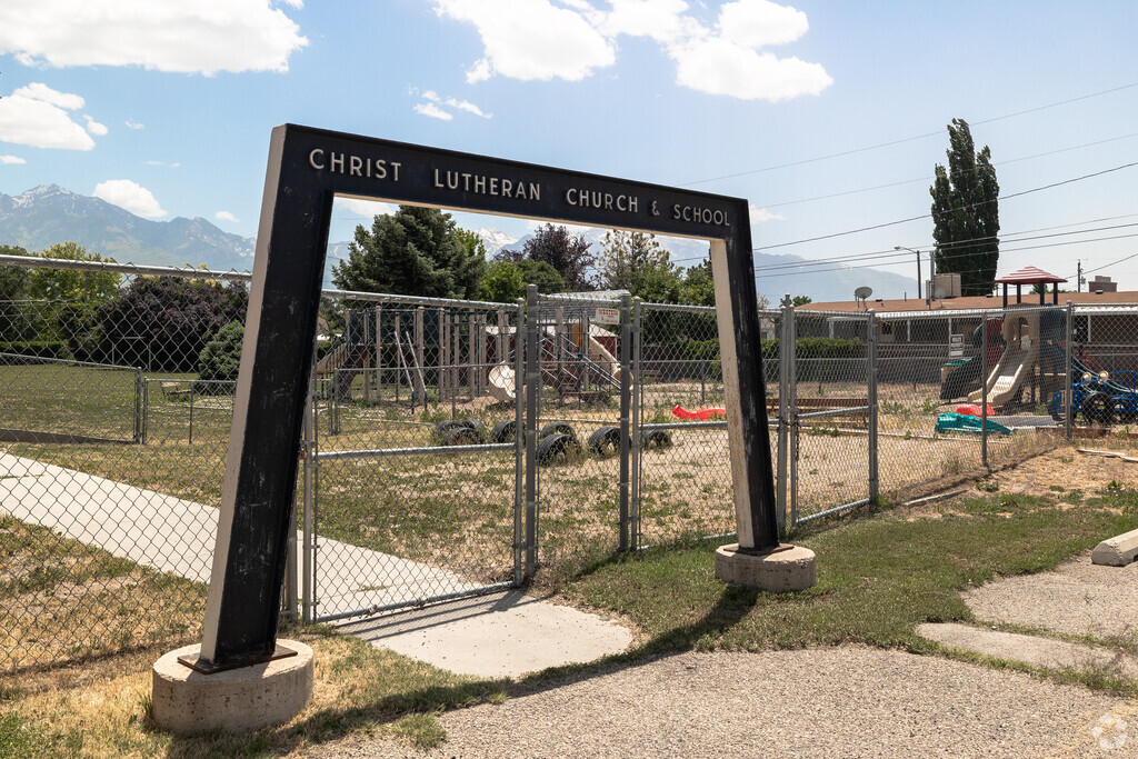 A sign reads Christ Lutheran Church and School at Mount Vernon Academy.