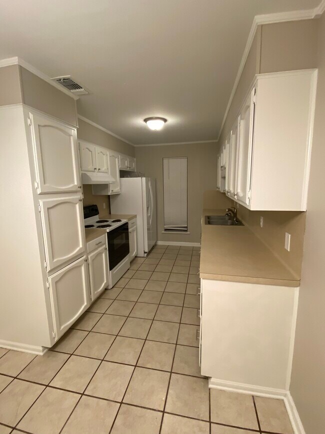 15348 Crystal Dr unit 15348 Crystal Dr, Central, LA 70770 - photo 4