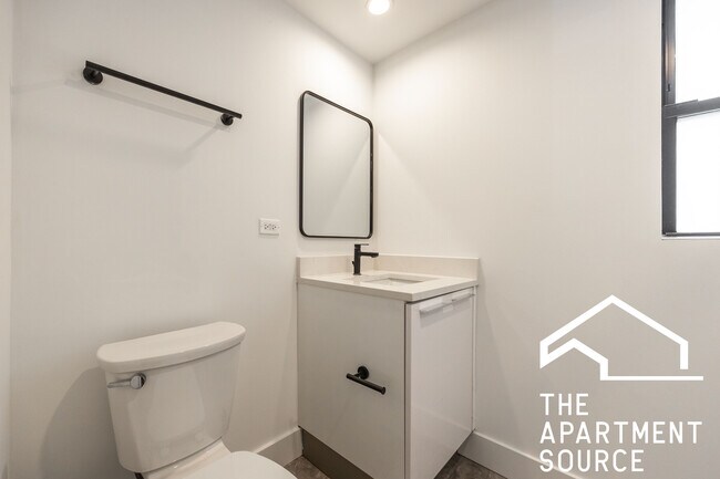 941 W Carmen Ave unit 1, Chicago, IL 60640 - photo 6