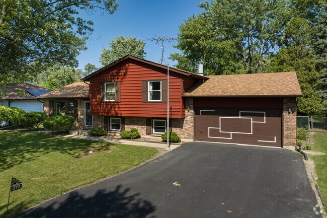 Park City has many different home styles including Split-Level.