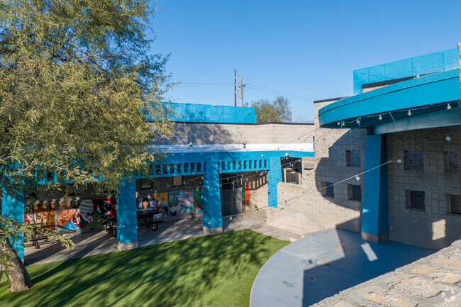 Toltecalli High School provides students with a well-balanced and challenging education program.