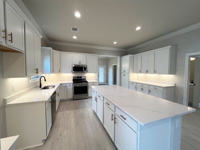 1216 Lakehaven Dr, Gonzales, LA 70737 - photo 5