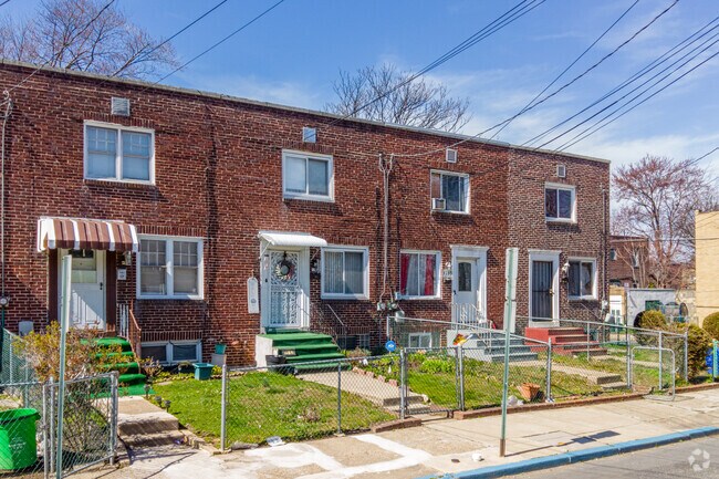 The Whitman Park neighborhood is made up of row homes and twins built in the 1920s.