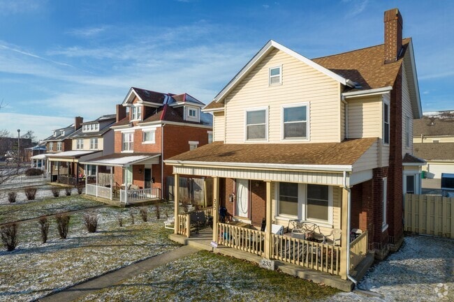 King-Lincoln Bronzeville homebuyers will find the neighborhood’s historical aspect reflected.