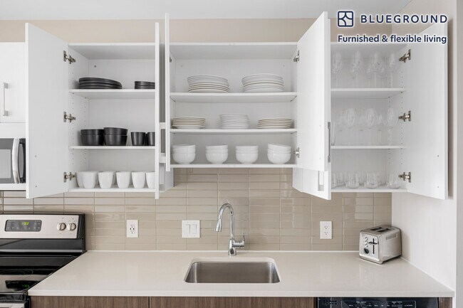 1 Nashua St unit FL21-ID1282, Boston, MA 02114 - photo 7