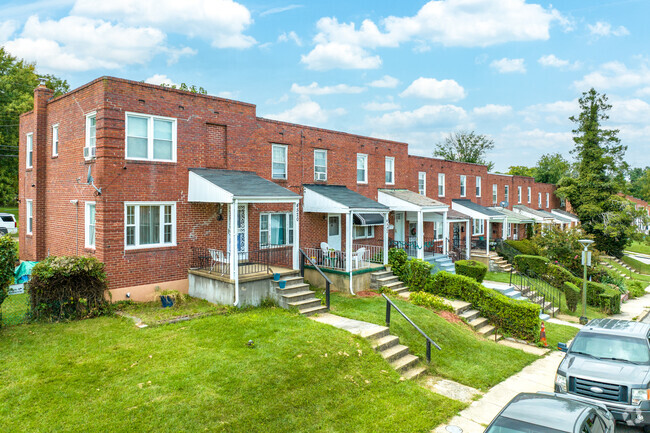 Row houses in Parklane are commonly two stories.