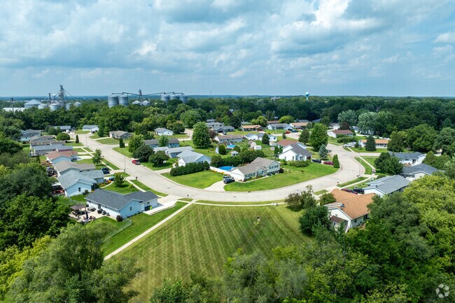 Darien subdivisions offer diverse housing styles to suit different lifestyles and budgets.