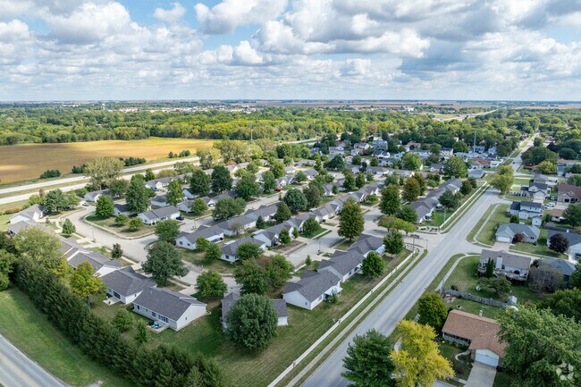 Cresthaven has several condo communities that residents can call home.