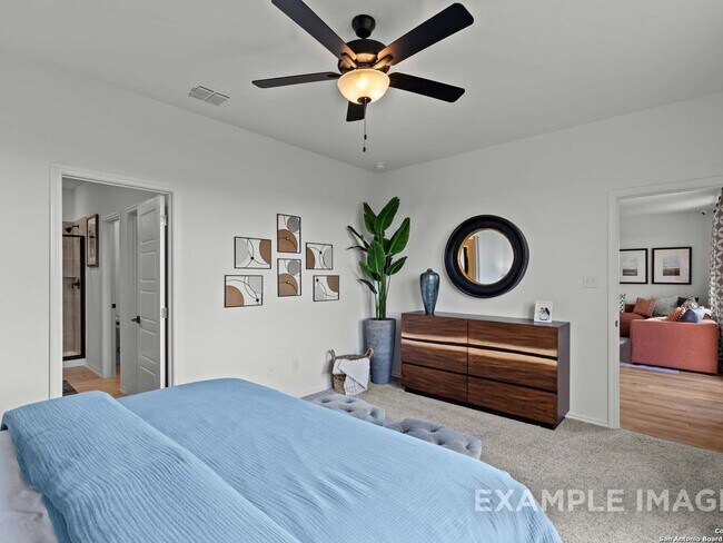 324 Jean St, Seguin, TX 78155 - photo 2