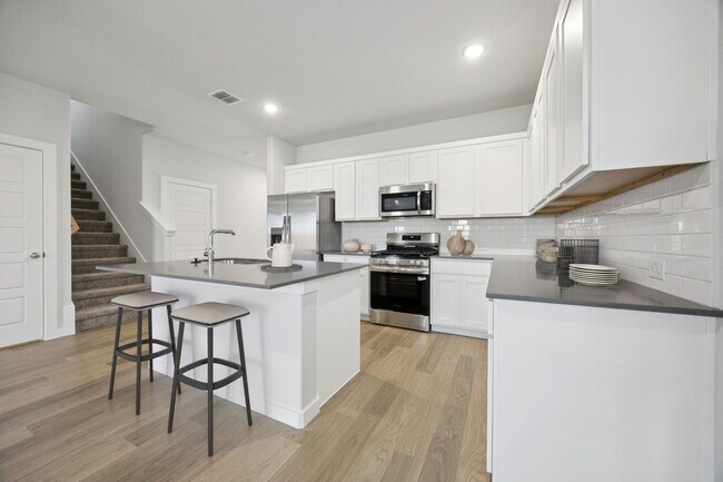 2128 Lone Star Ln unit 36658008, Seagoville, TX 75159 - photo 4