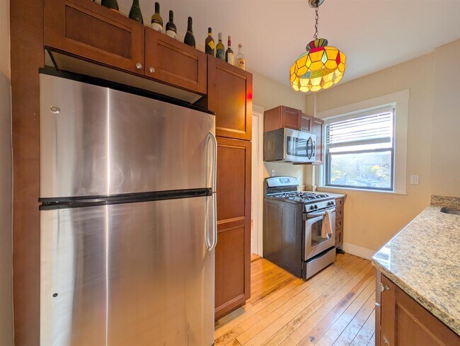 84 Prescott St unit 3, Cambridge, MA 02138 - photo 4