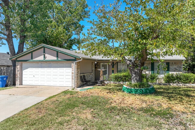 Located within the borders of Springfield are some captivating homes waiting for you.