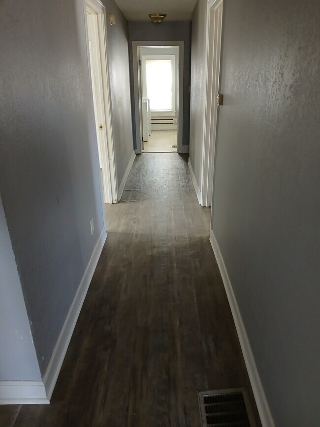 732 Polk St unit 2, Huntington, IN 46750 - photo 2