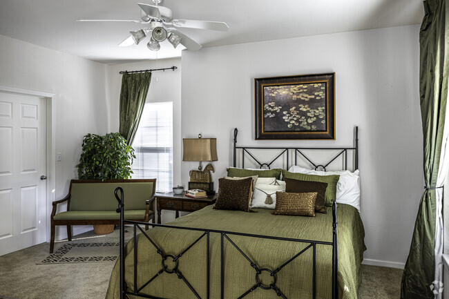 1BR, 1BA - 1094SF