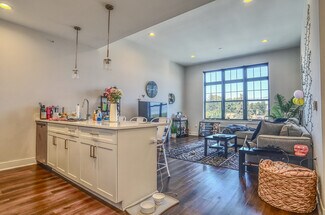 110 Market St, Saddle Brook, NJ 07663