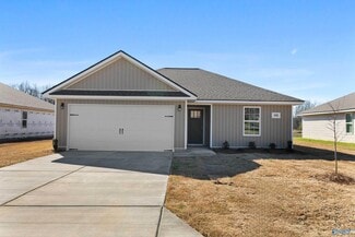 120 Fuller Dr, Meridianville, AL 35759