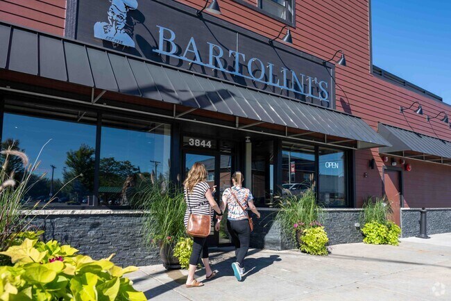 BartolinI's is a restaurant near the Country Aire area that serves delicious Italian cuisine.
