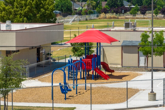 Kids enjoy recess at Roosevelt Elementary School in Viscaya.