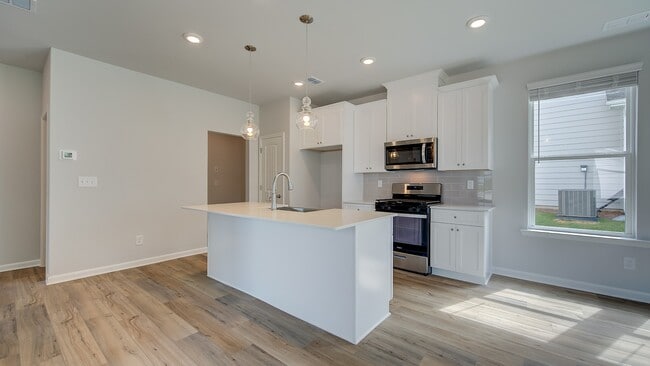 275 Abbott Crossing Cir, Conyers, GA 30094 - photo 5