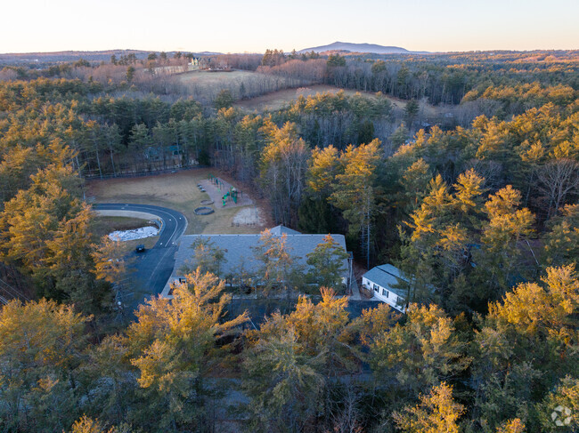 Heritage Christian School in Rindge, NH serves grades K-8.